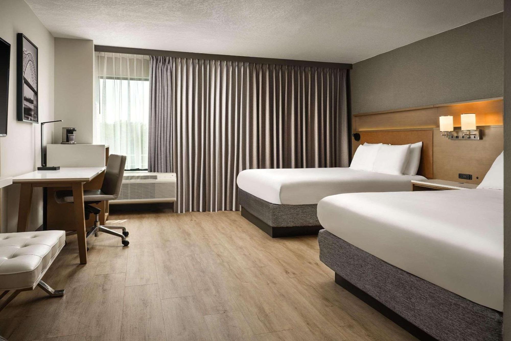 Radisson Hotel 웨스트 멤피스 외부 사진